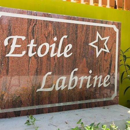Etoile Labrine Guest House Isola di Isola di La Digue Esterno foto