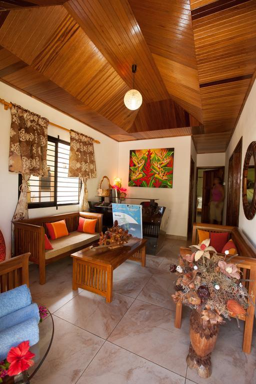 Etoile Labrine Guest House Isola di Isola di La Digue Esterno foto
