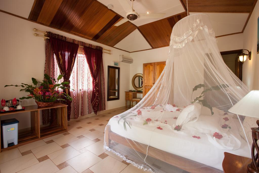 Etoile Labrine Guest House Isola di Isola di La Digue Esterno foto